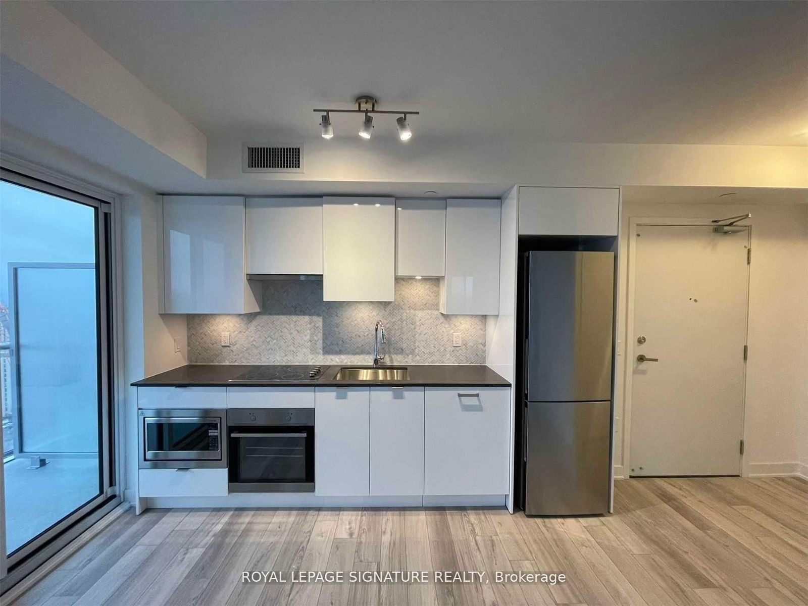 Condo for lease at 3403-99 Broadway Avenue, Toronto, Mount Pleasant West, M4P 0E3 - MLS: C12002766