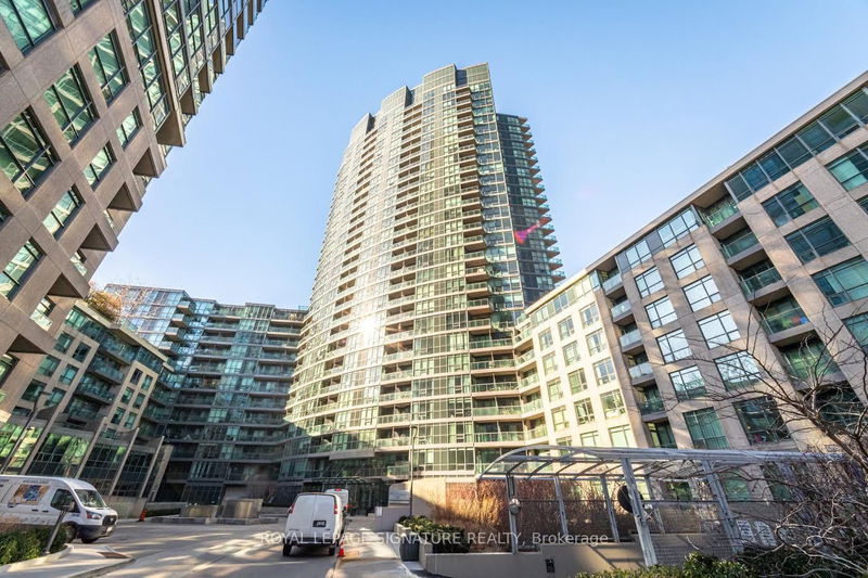 home for sale on 64C-219 Fort York Boulevard