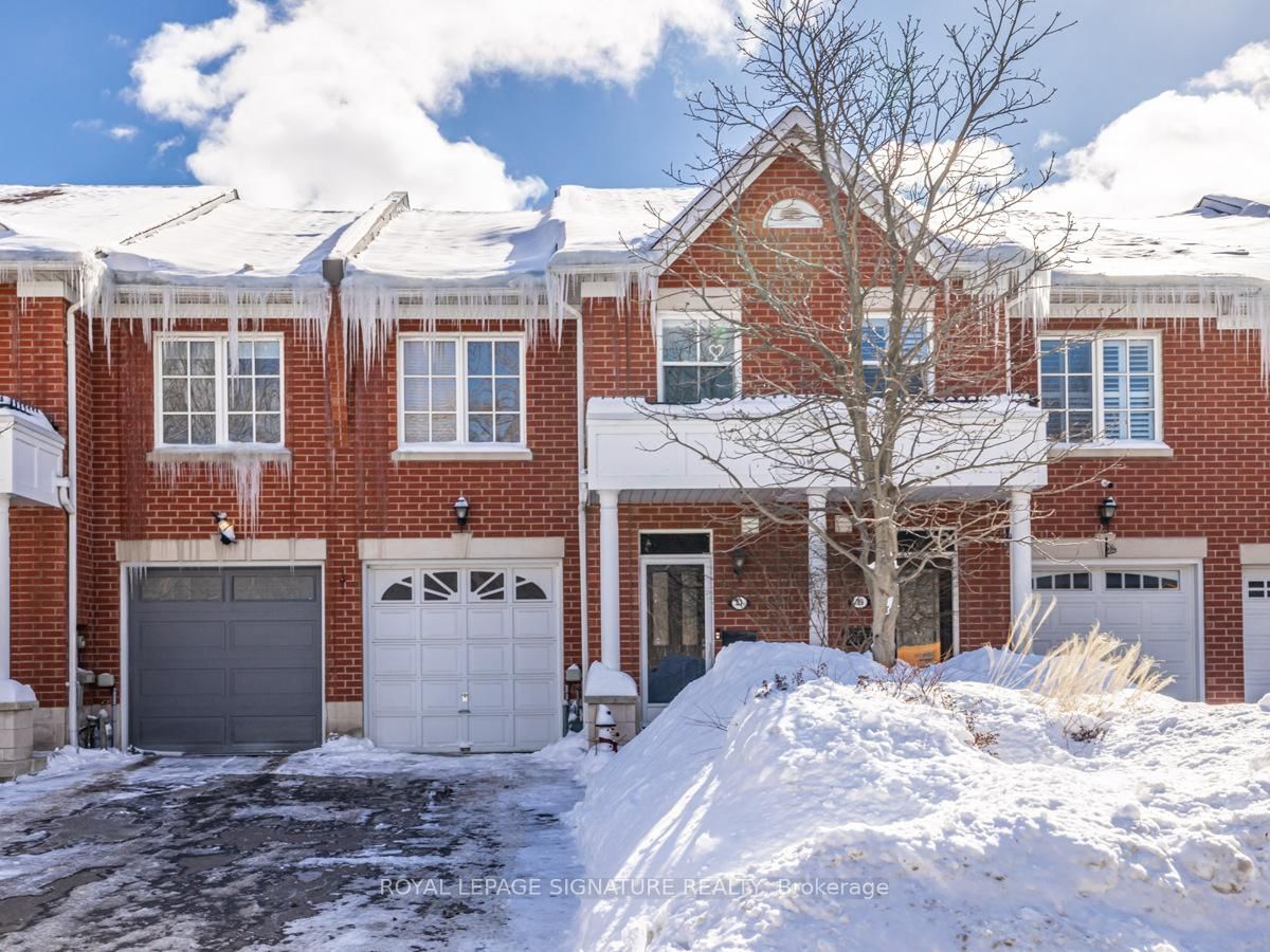 Townhouse sold at 41 Dallimore Circle, Toronto, Banbury-Don Mills, M3C 4E4 - MLS: C12004367