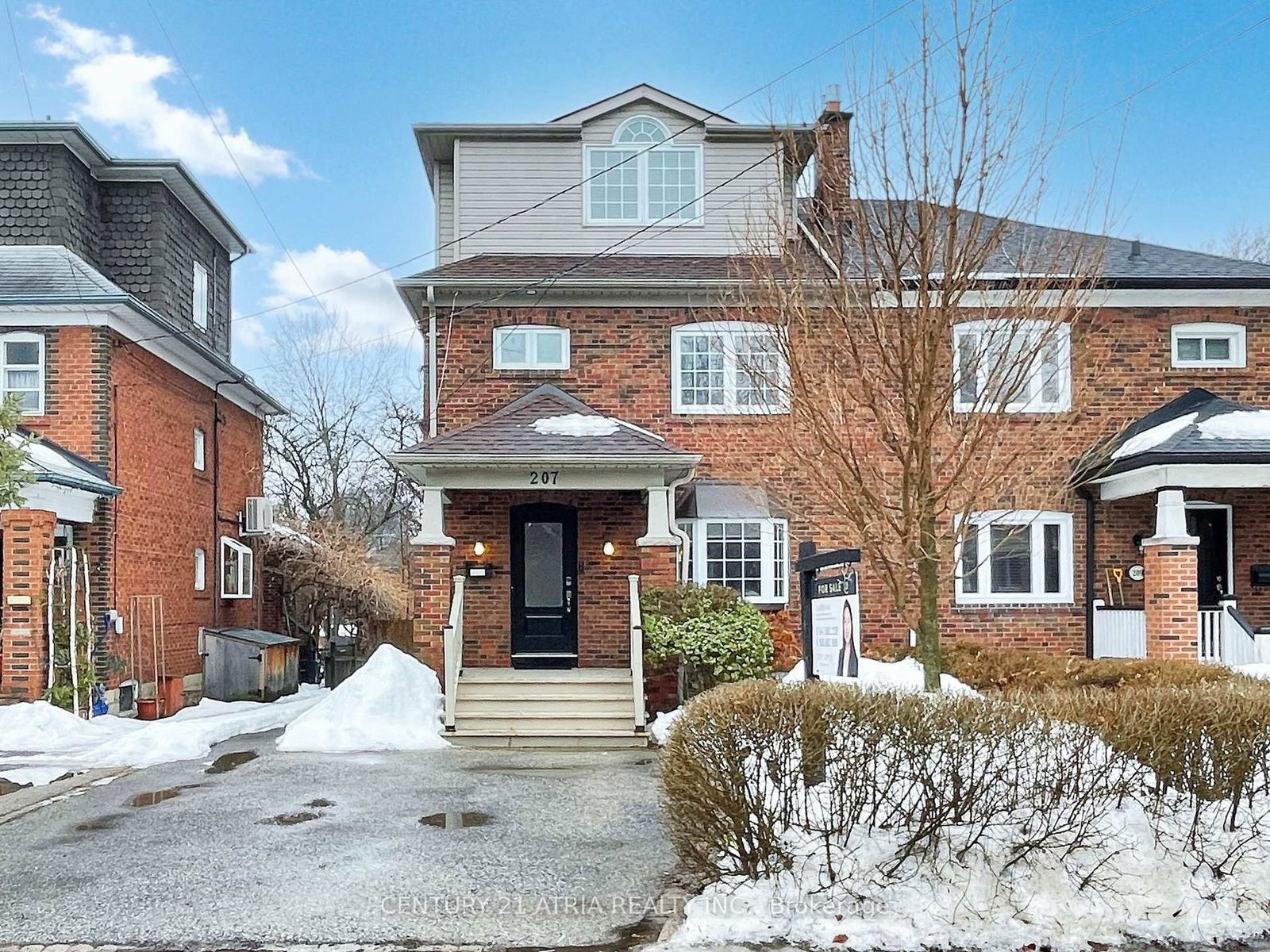 Semi-Detached House for sale at 207 Fairlawn Avenue, Toronto, Lawrence Park North, M5M 1S9 - MLS: C12004502