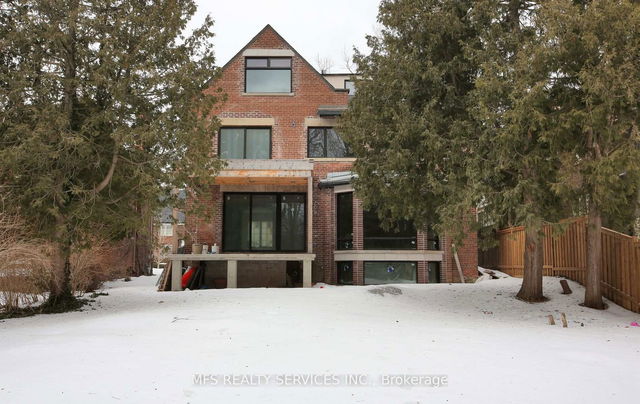 203 GLENCAIRN Avenue