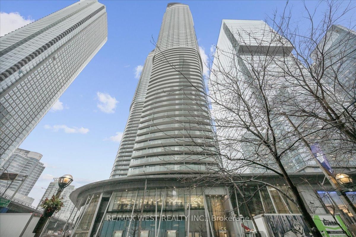 Condo for sale at 2407-14 York Street, Toronto, Waterfront Communities C1, M5J 0B1 - MLS: C12004684