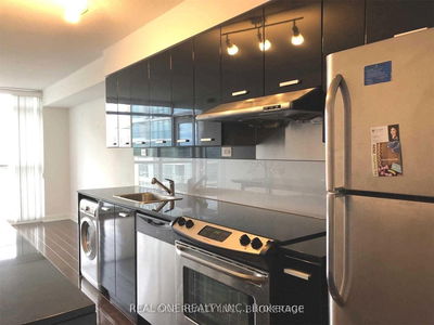 Unit 1020 — 19 Singer Crt, Toronto - Bayview Village image-0-3