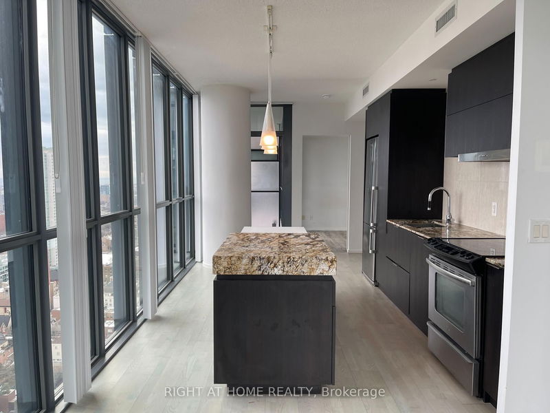 home for lease on 3010-101 Charles Street E