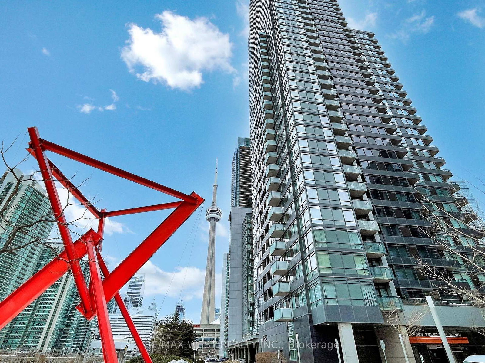 Condo for sale at 1915-25 Telegram Mews, Toronto, Waterfront Communities C1, M5V 3Z1 - MLS: C12004983