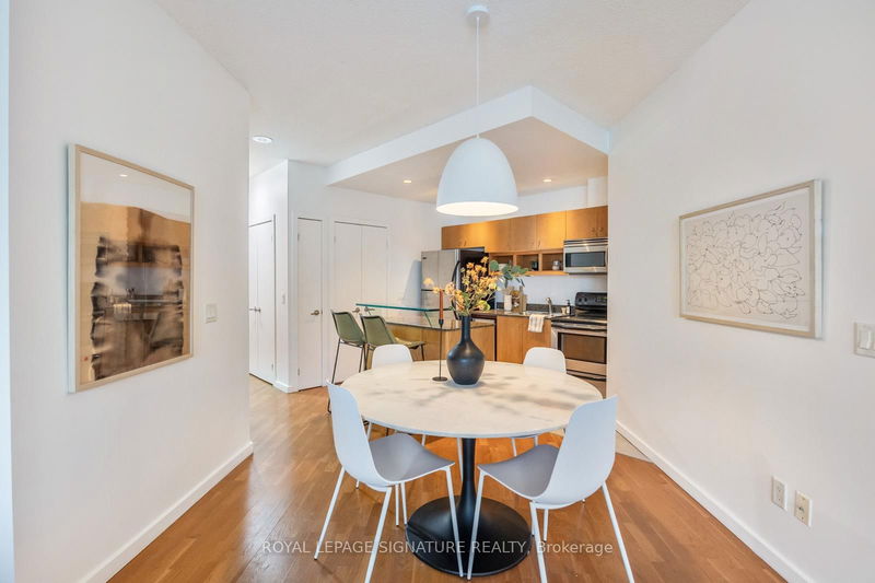 Unit 2803 — 208 Queens Quay, Toronto - Waterfront Communities C1 image-0-0