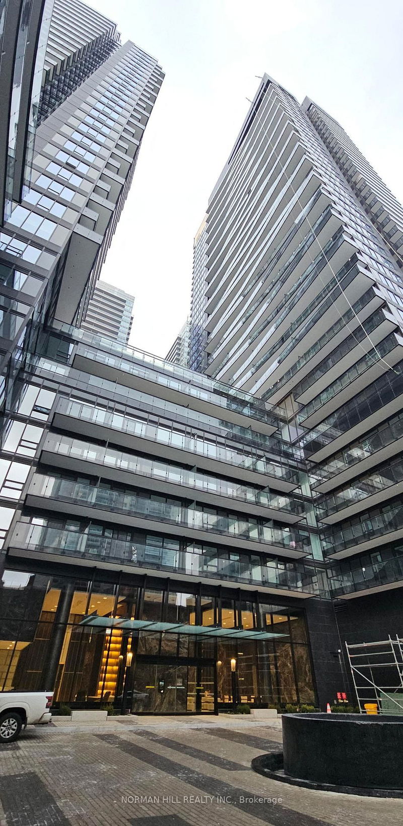 home for lease on 2406-127 Broadway Avenue