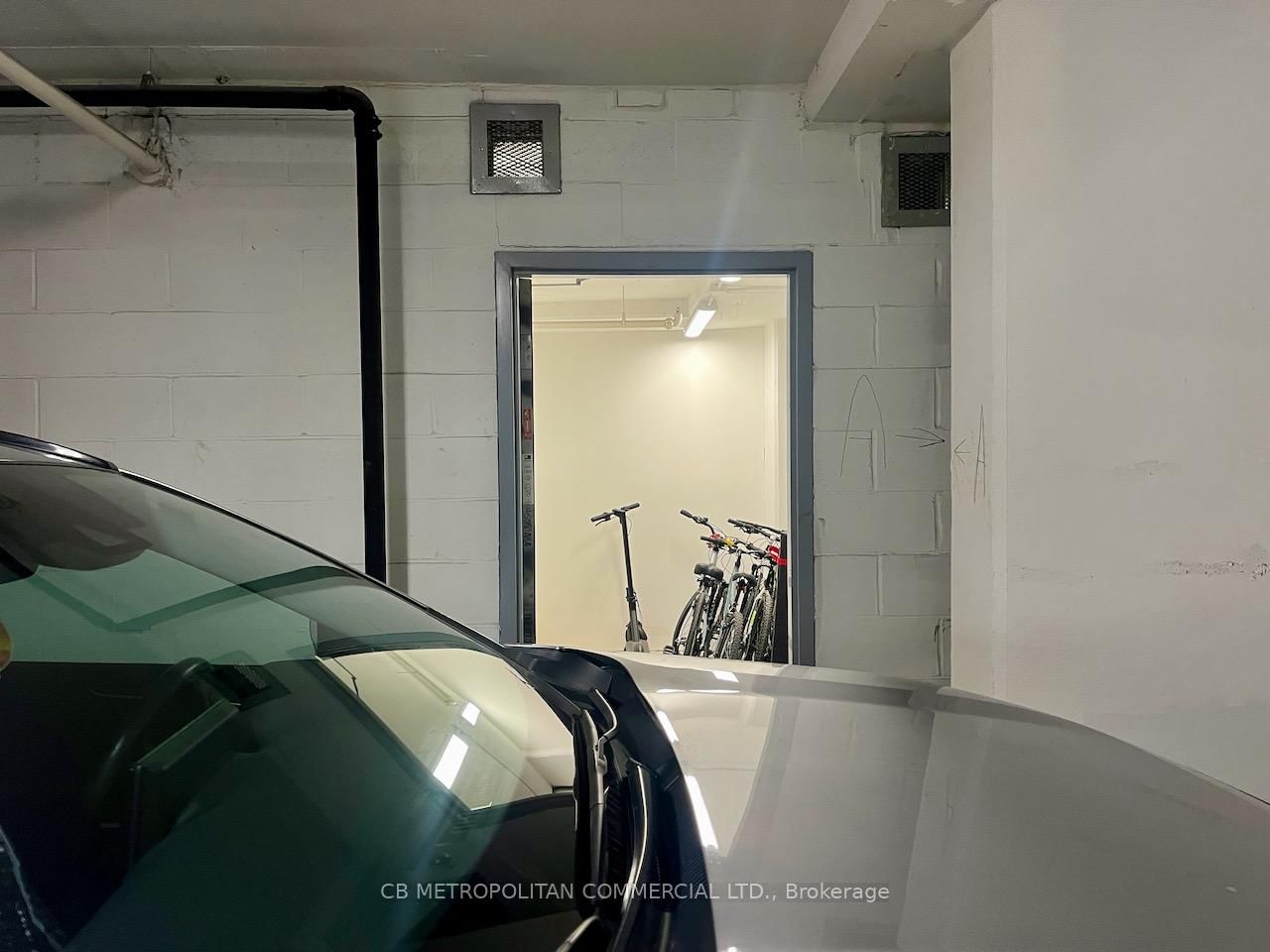 Listing Image 22