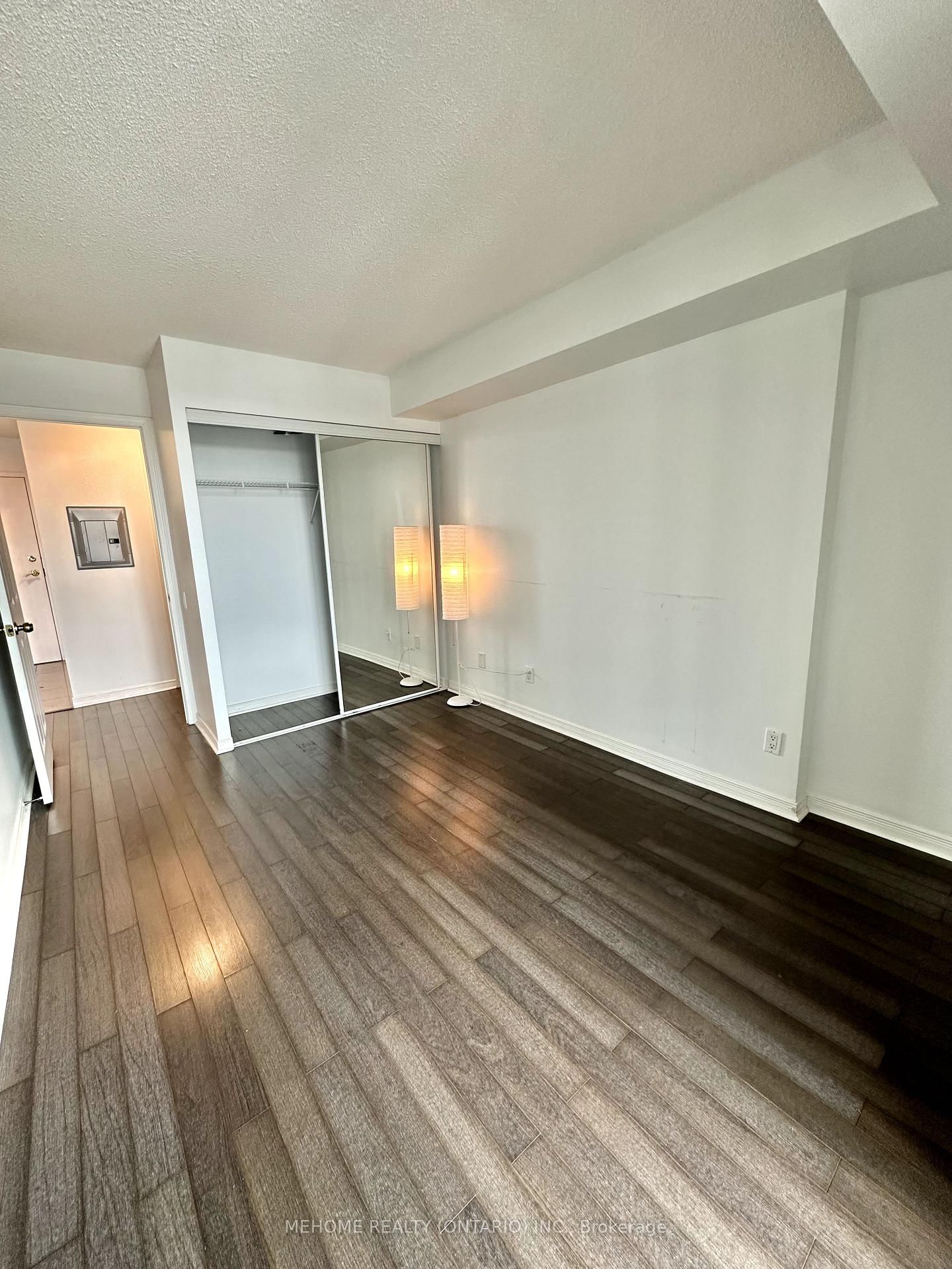 Condo for lease at 710-8 Hillcrest Avenue, Toronto, Willowdale East, M2N 6Y6 - MLS: C12005448