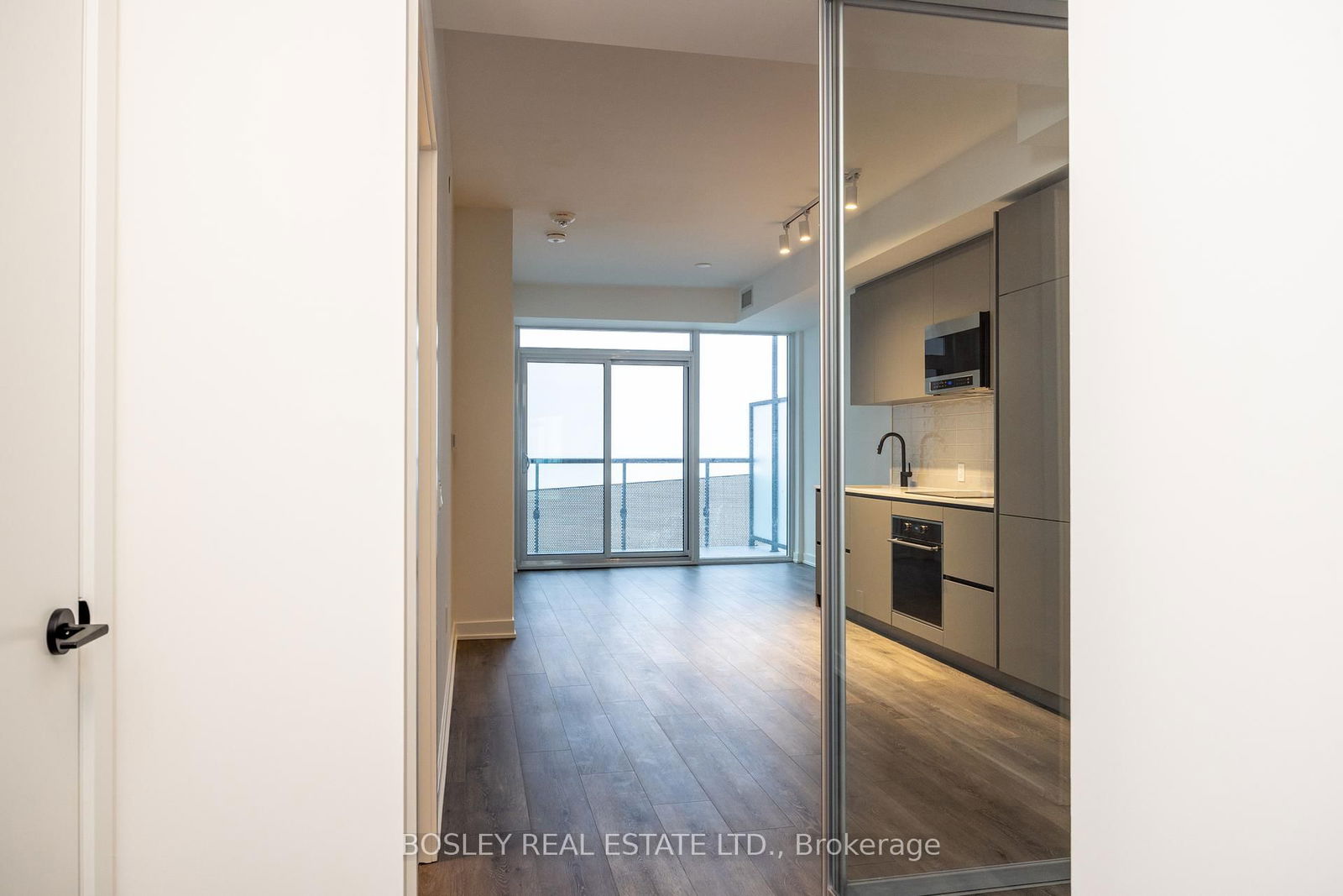 Condo for lease at 2607-117 Broadway Avenue, Toronto, Mount Pleasant West, M4P 1V4 - MLS: C12006626