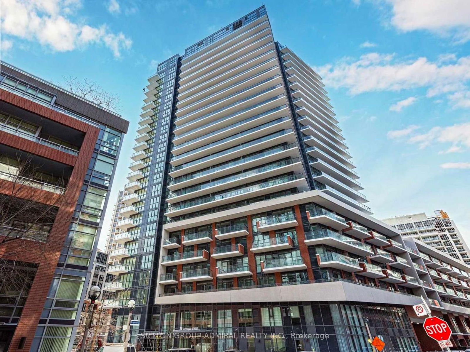 Condo for lease at UPh05-38 Iannuzzi Street, Toronto, Waterfront Communities C1, M5V 0S2 - MLS: C12006683