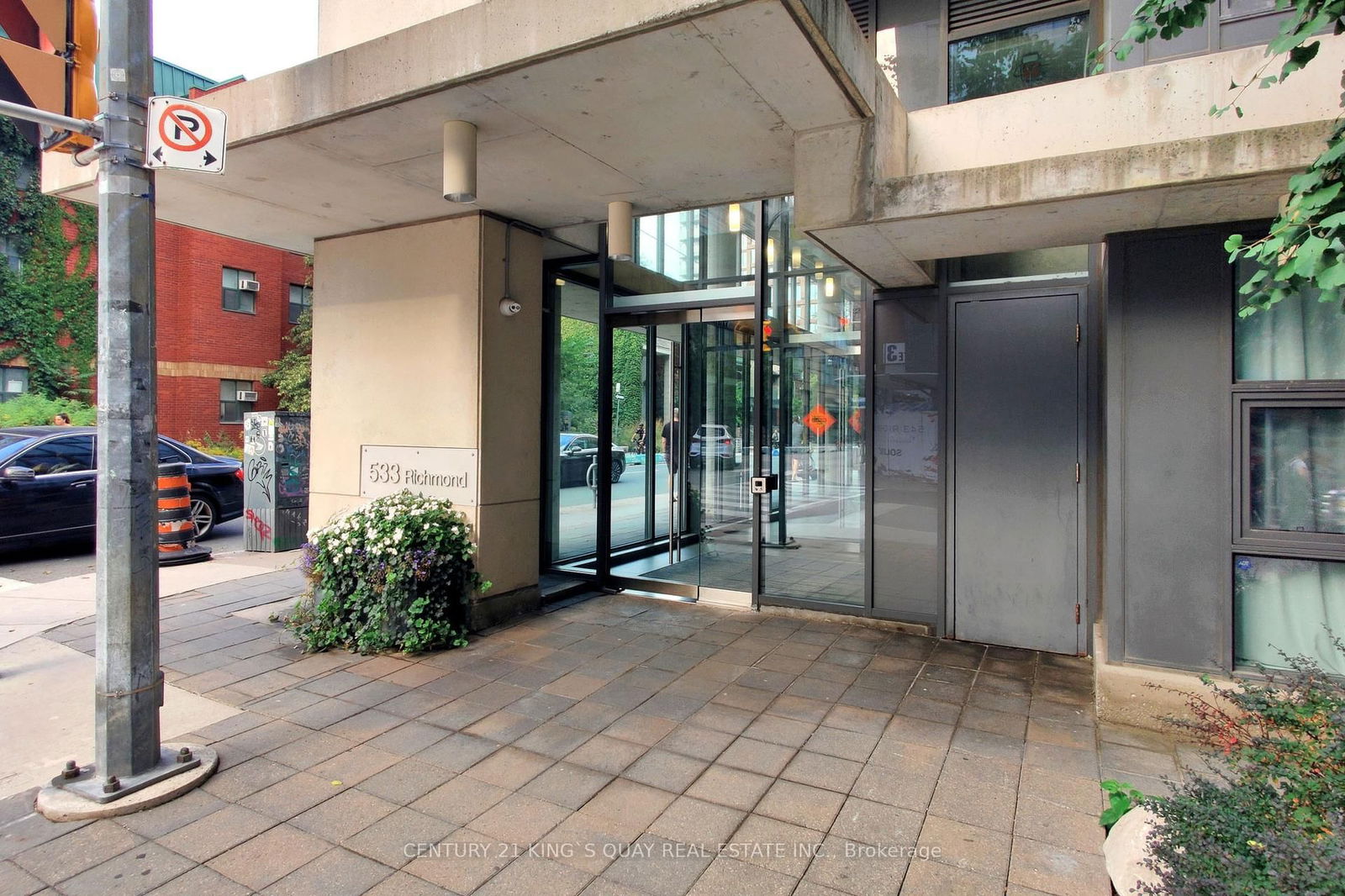 Condo for sale at 403-533 Richmond Street, Toronto, Waterfront Communities C1, M5V 3Y1 - MLS: C12006967