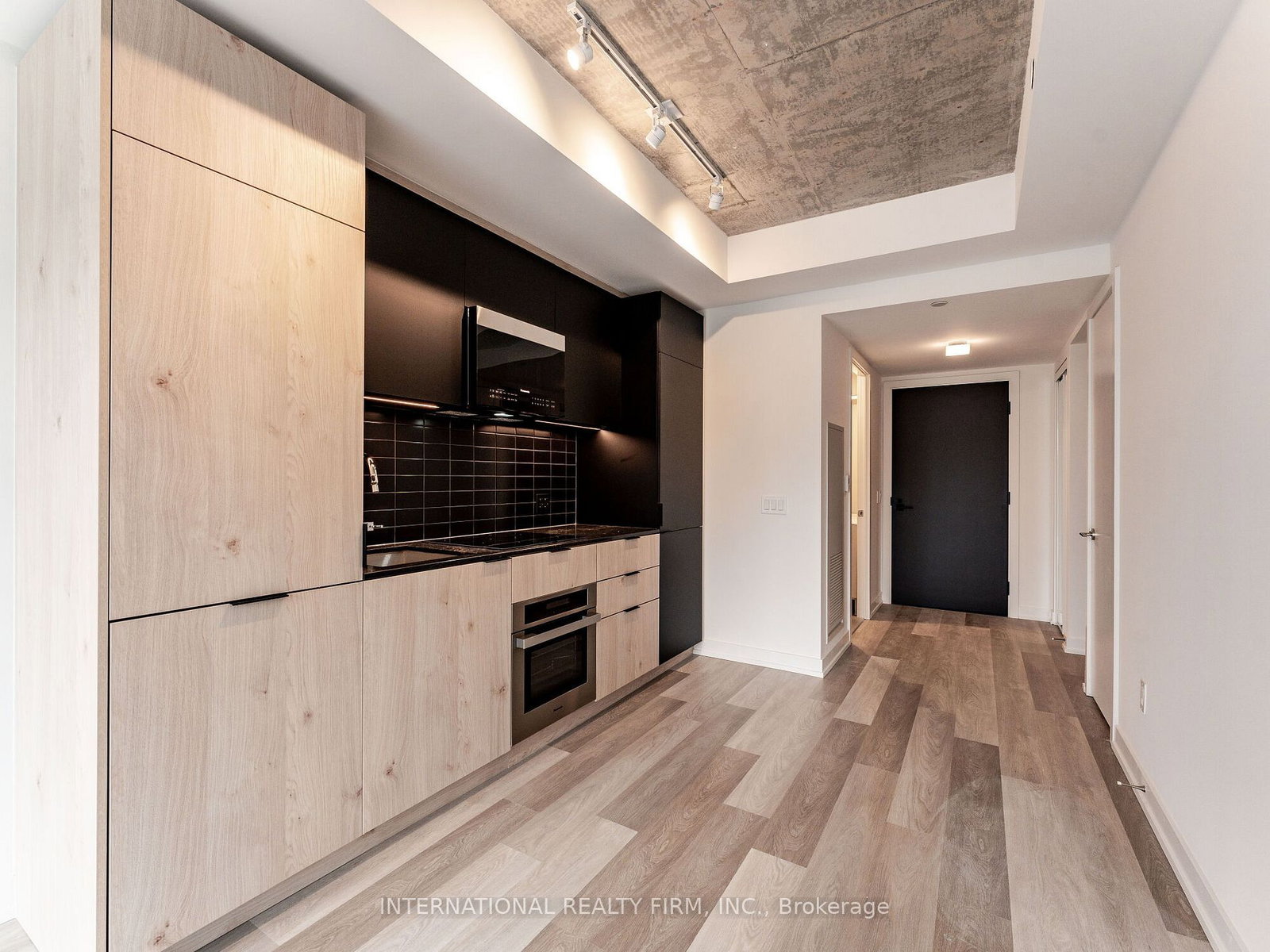 28 Eastern Avenue, Unit 215 - Photo 15