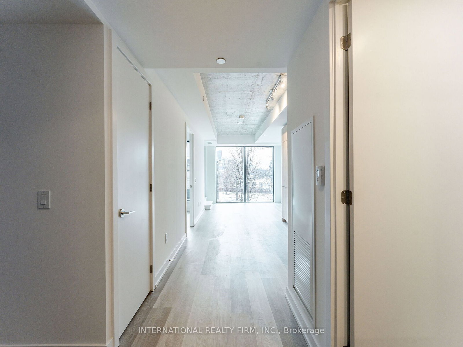 28 Eastern Avenue, Unit 215 - Photo 4
