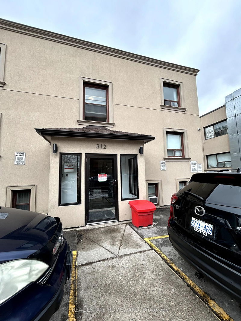 home for lease on 202-312 Douglas Avenue