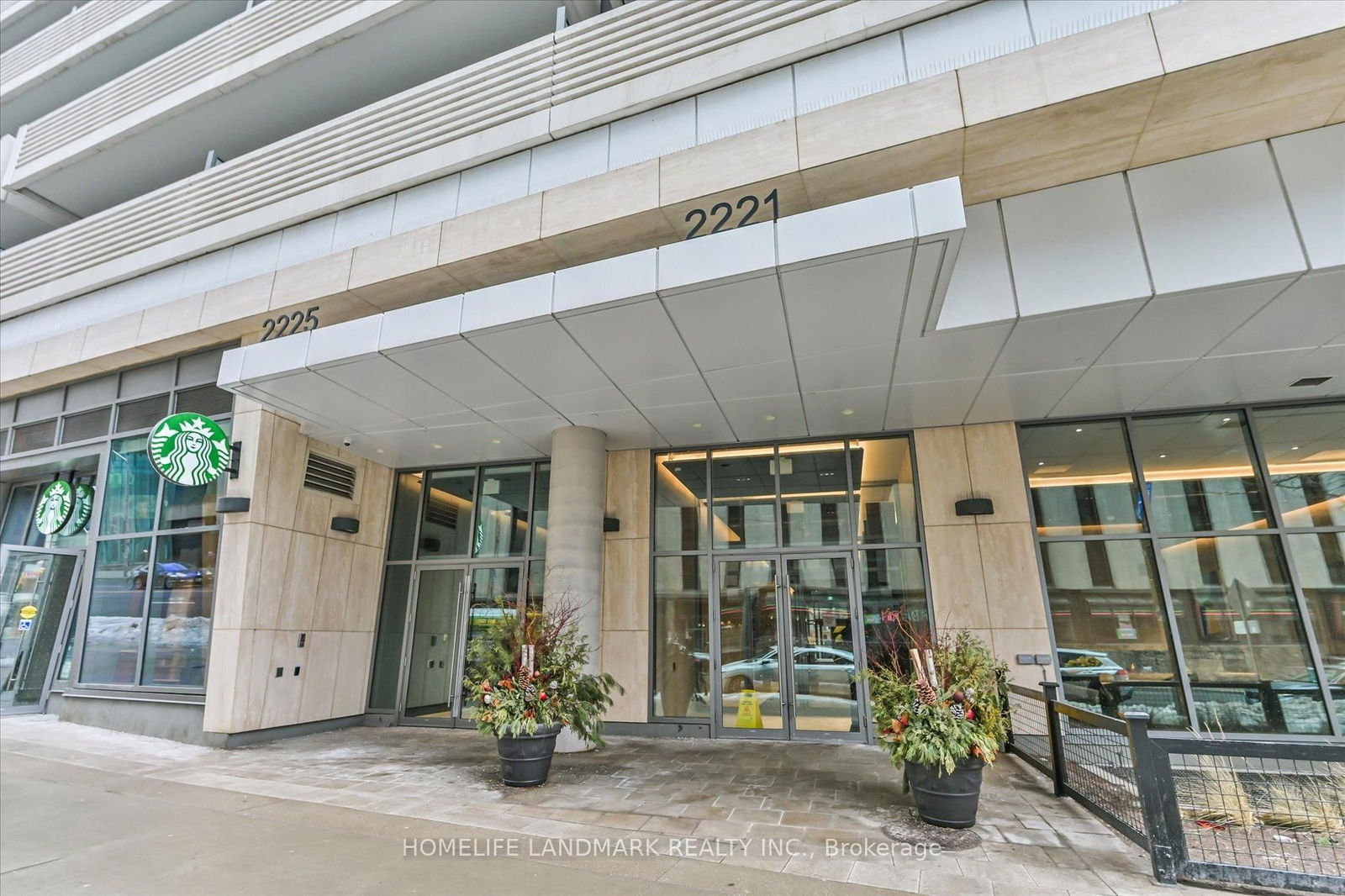 Condo for sale at 4003-2221 Yonge Street, Toronto, Mount Pleasant East, M4S 0B8 - MLS: C12008341