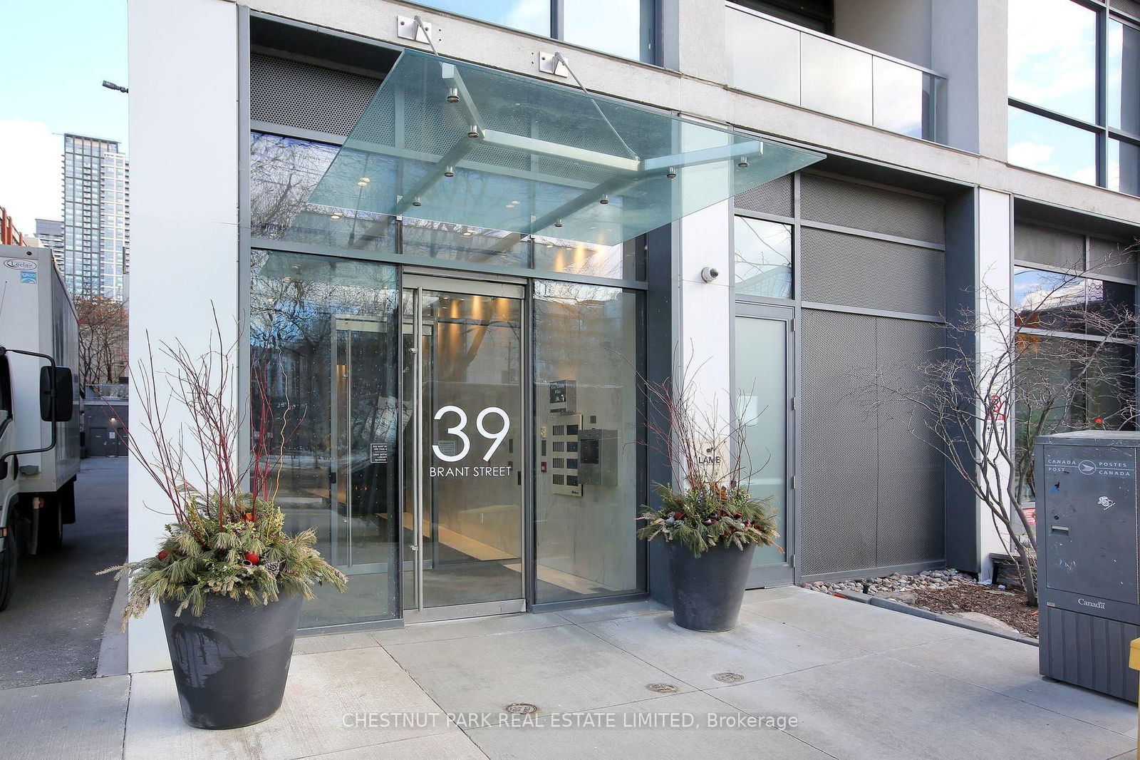 Condo for sale at 310-39 Brant Street, Toronto, Waterfront Communities C1, M5V 2L9 - MLS: C12008372