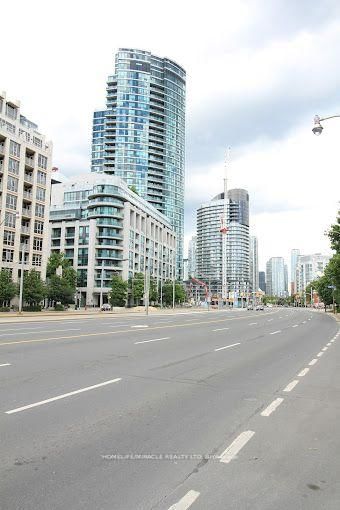 Condo for lease at 1005-600 Fleet Street, Toronto, Niagara, M5V 1B7 - MLS: C12008862