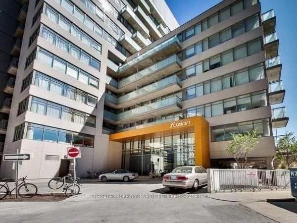 home for lease on 714-20 Joe Shuster Way