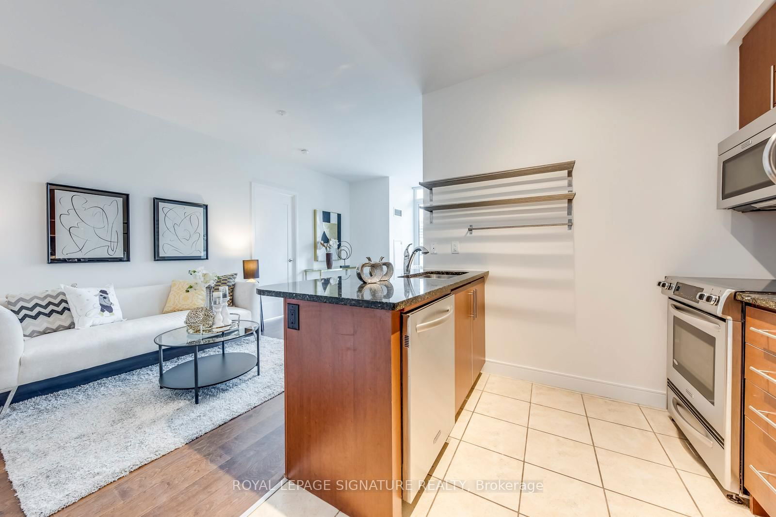 Condo for sale at 921-825 Church Street, Toronto, Rosedale-Moore Park, M4W 3Z4 - MLS: C12009006