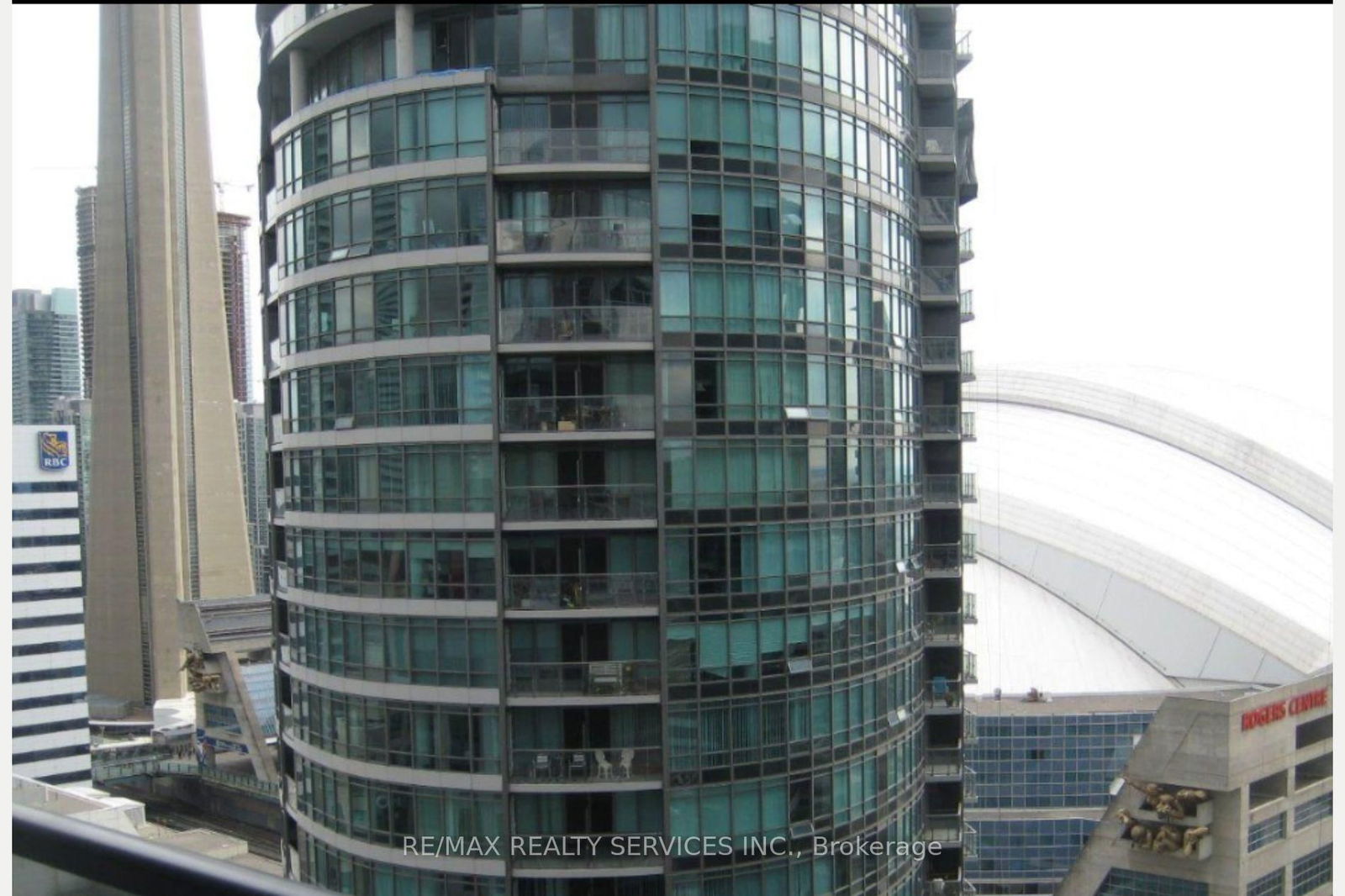 Condo for lease at 2204-352 Front Street, Toronto, Waterfront Communities C1, M5V 0K3 - MLS: C12009009