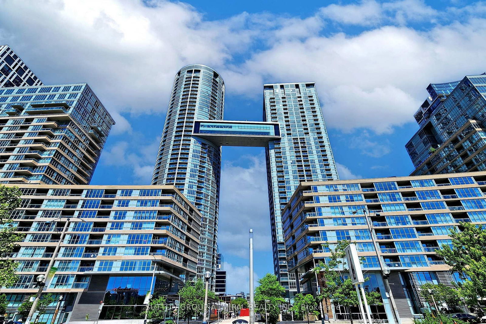 Condo for sale at 1703-21 Iceboat Terrace, Toronto, Waterfront Communities C1, M5V 4A5 - MLS: C12009230