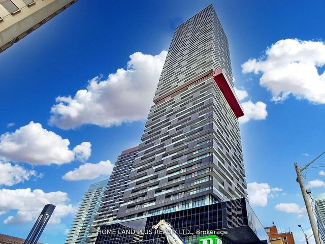 2312 - 8 Eglinton Avenue