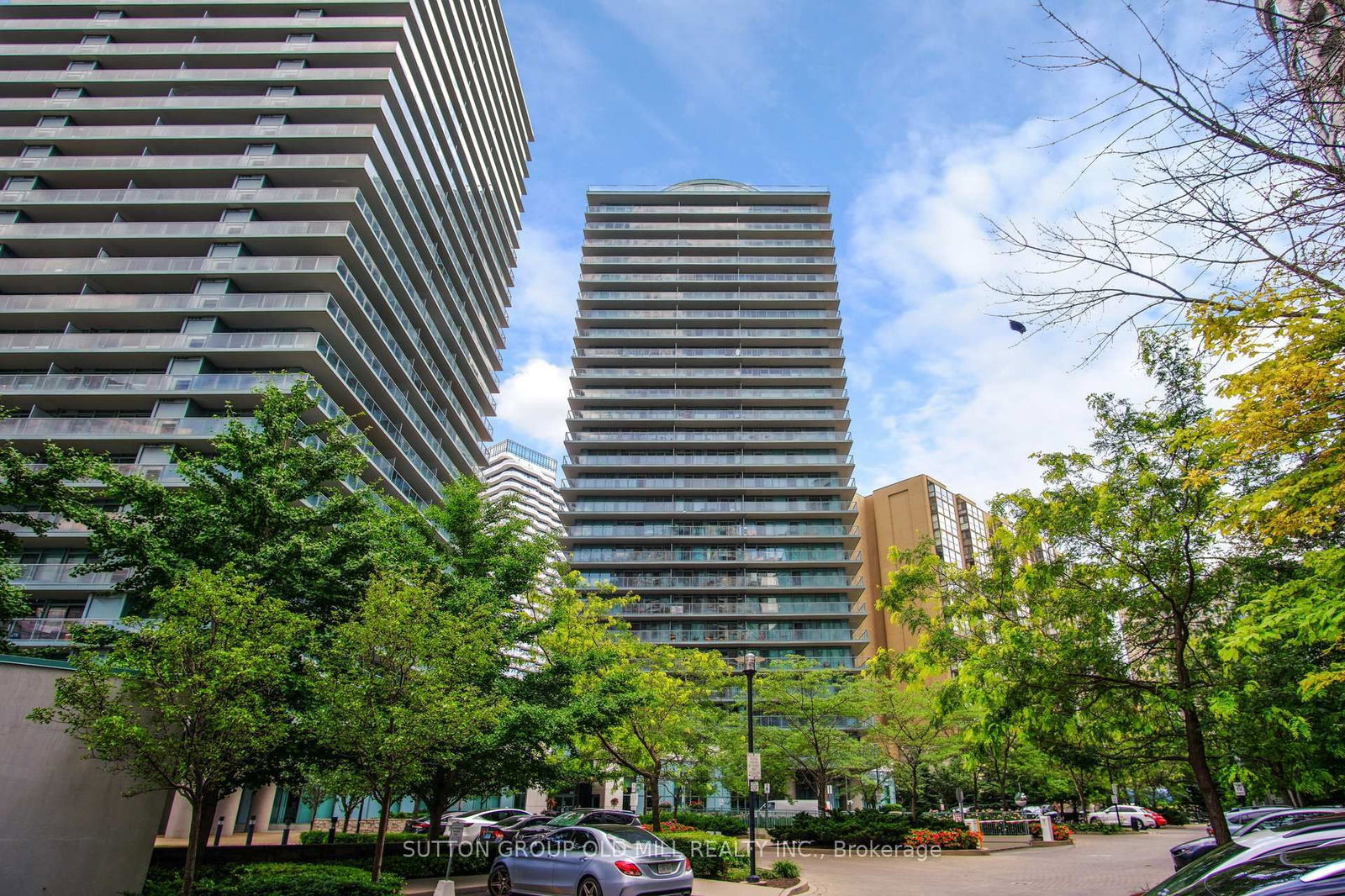 Condo for sale at 211-5500 Yonge Street, Toronto, Willowdale West, M2N 7L1 - MLS: C12010069