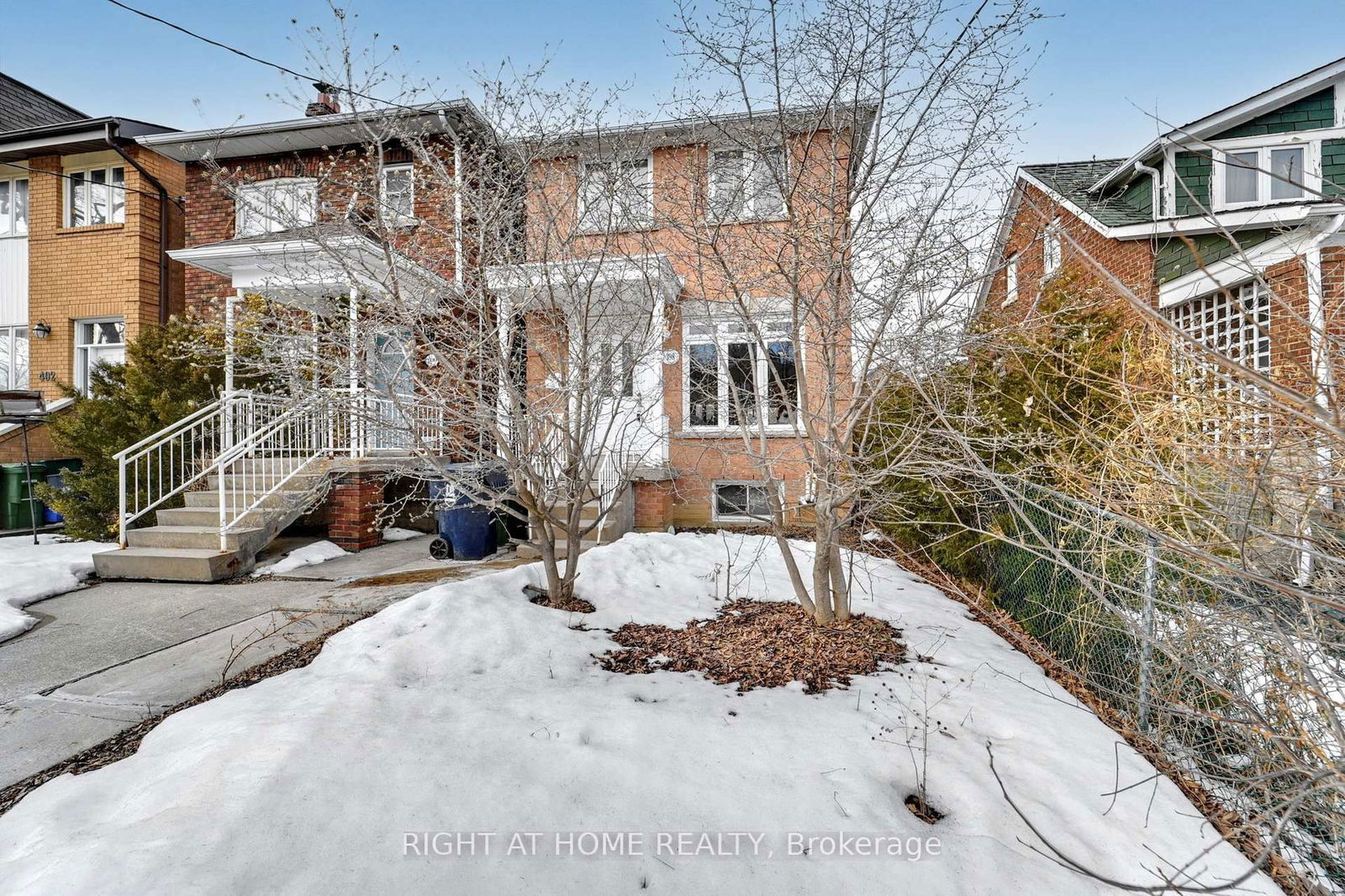 Detached House sold at 398 Woburn Avenue, Toronto, Lawrence Park North, M5M 1L5 - MLS: C12010176