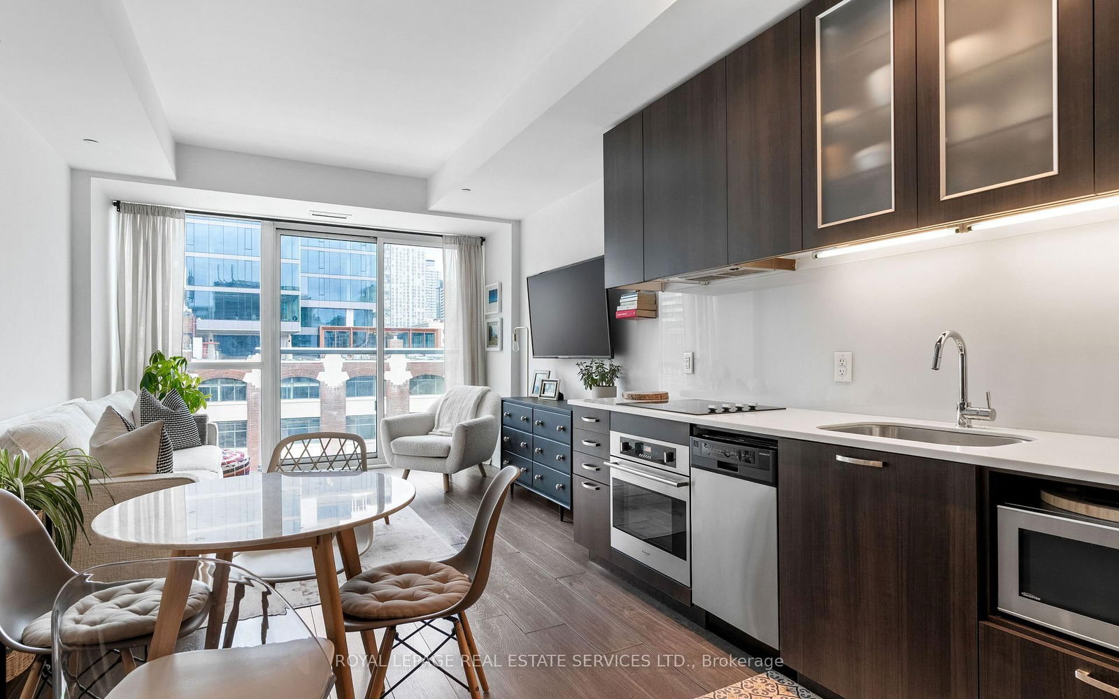 Condo for sale at 611-508 Wellington Street, Toronto, Waterfront Communities C1, M5V 1E3 - MLS: C12010313