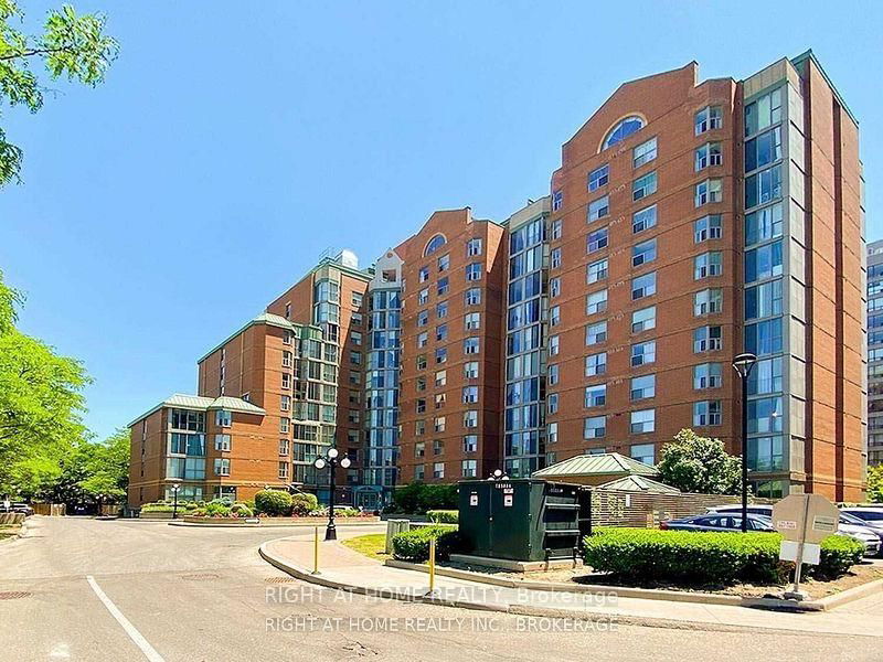 home for lease on 312-5795 Yonge Street