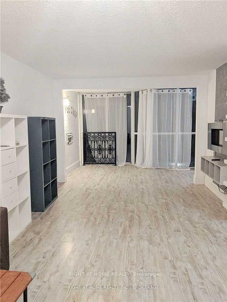 Condo for lease at 312-5795 Yonge Street, Toronto, Newtonbrook East, M2M 4J3 - MLS: C12010833