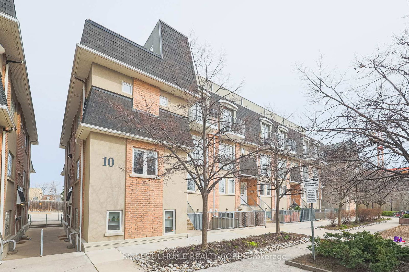 Townhouse for sale at 233-10 Merchant Lane, Toronto, Dufferin Grove, M6P 4J6 - MLS: C12010905