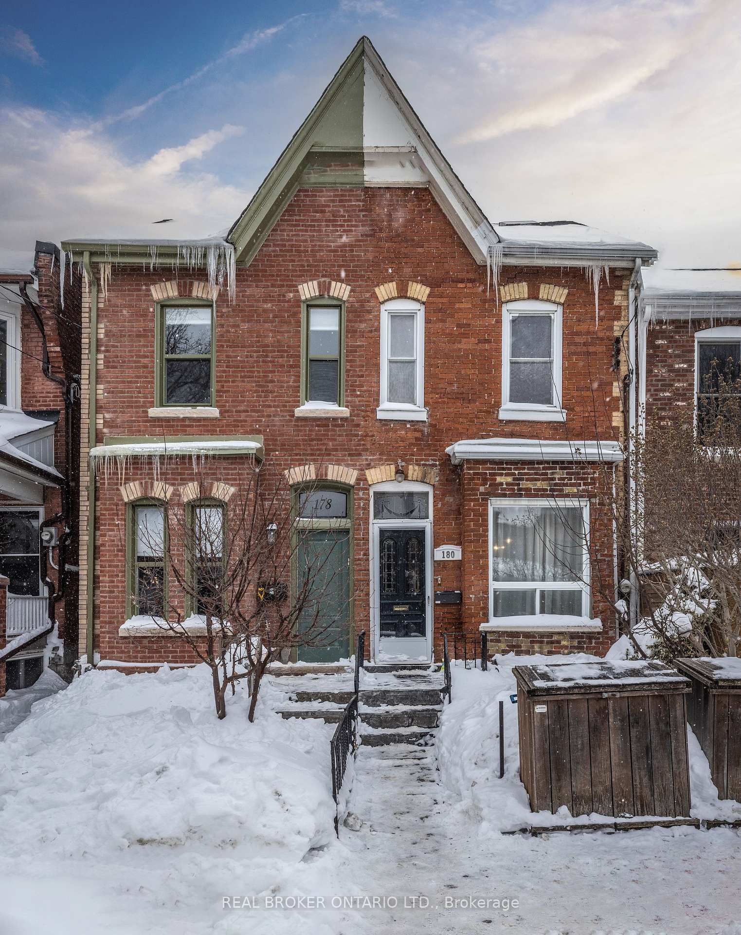 Semi-Detached House for sale at 180 Lippincott Street, Toronto, University, M5S 2P1 - MLS: C12011265