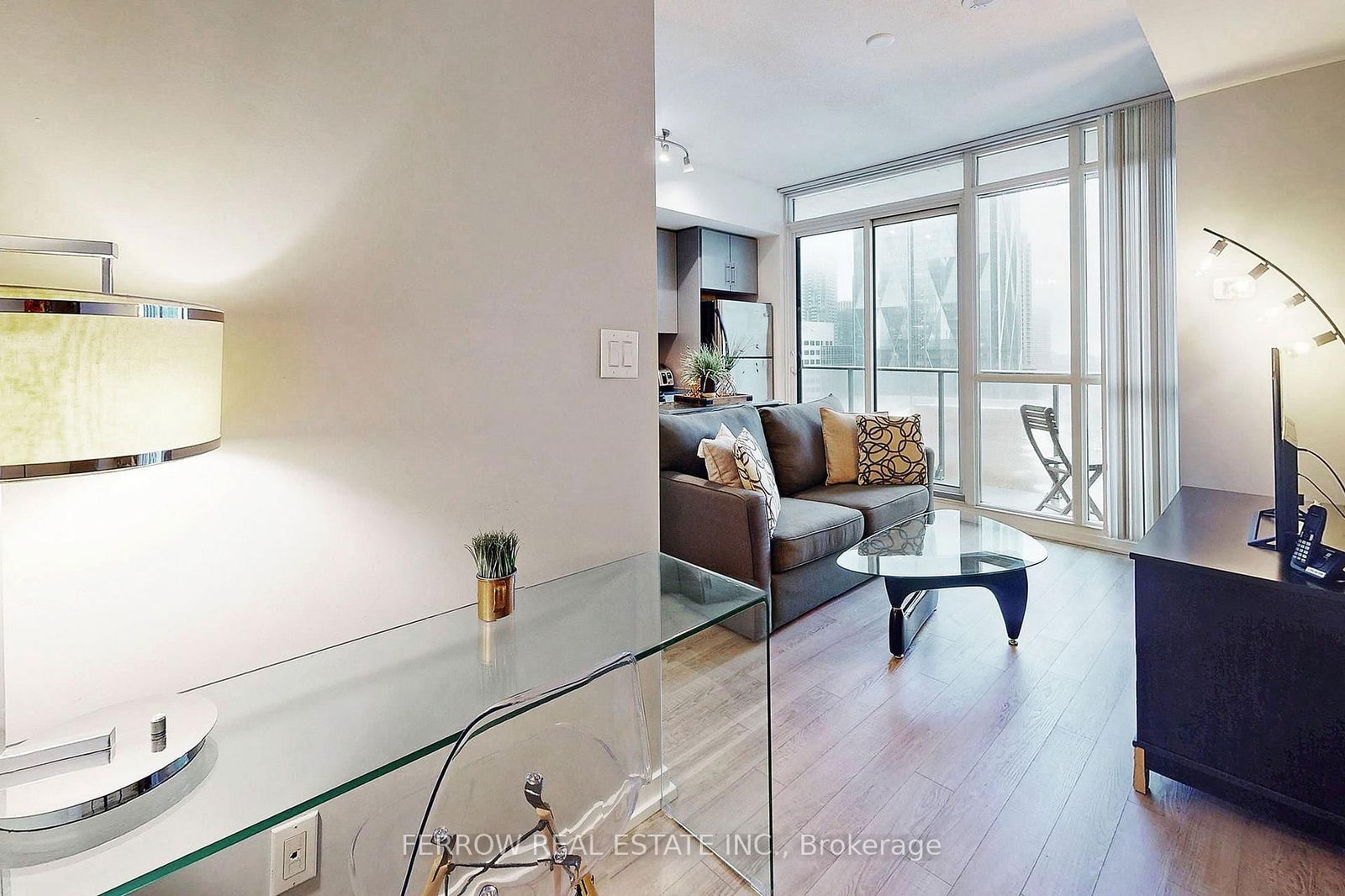 Condo for sale at 1306-55 Bremner Boulevard, Toronto, Waterfront Communities C1, M5J 0A6 - MLS: C12011707