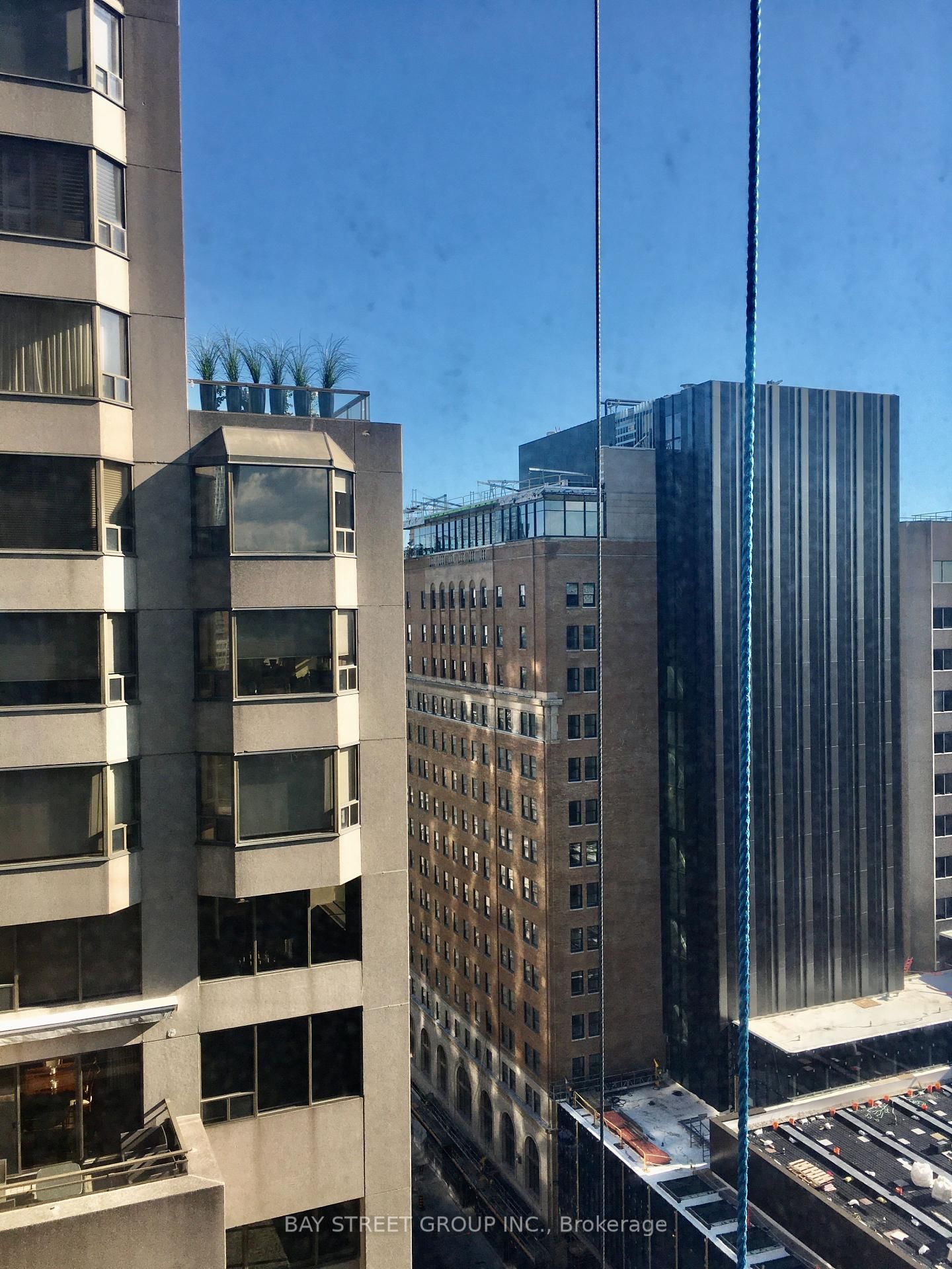 Condo for lease at 1709-188 Cumberland Street, Toronto, Annex, M5R 2G3 - MLS: C12011735
