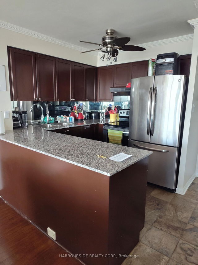 608 - 228 Queens Quay