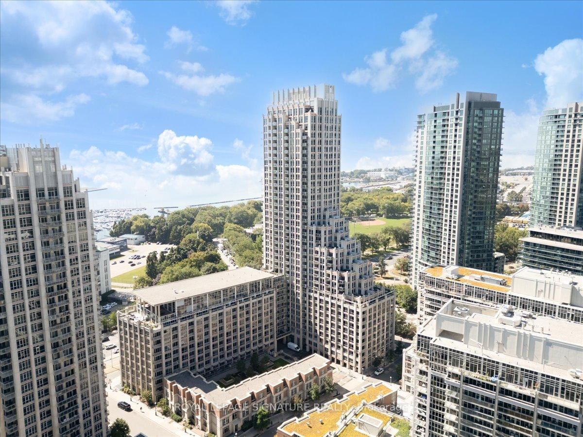 Condo sold at 327-628 Fleet Street, Toronto, Niagara, M5V 1A8 - MLS: C12011923