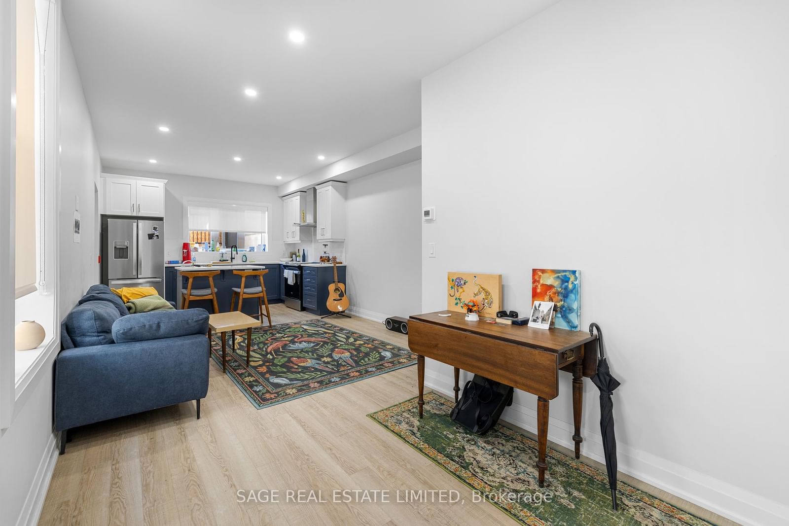 Listing Image 2