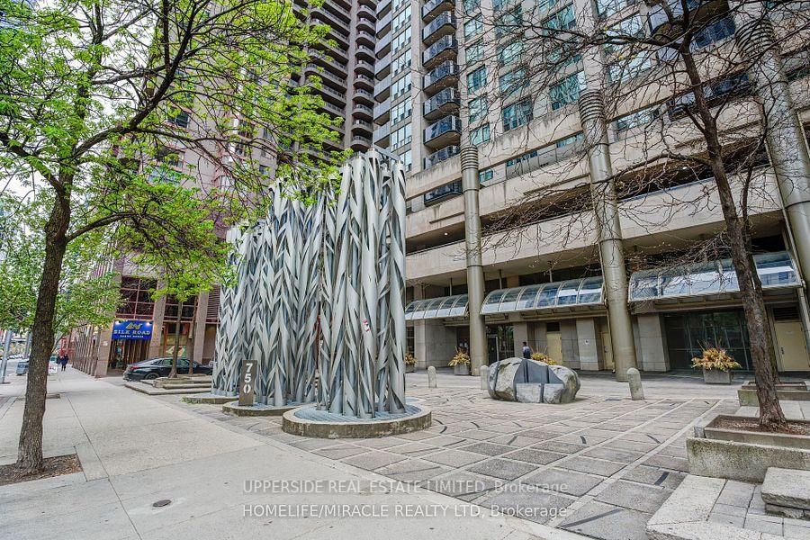 Condo for sale at 2705-750 Bay Street, Toronto, Bay Street Corridor, M5G 1N6 - MLS: C12012751