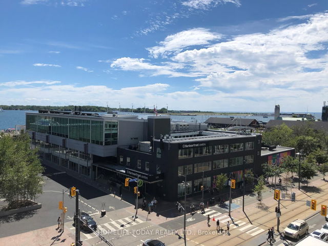 507 - 218 Queens Quay
