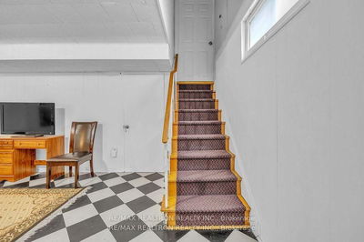 Unit Bsmnt — 165 Woodsworth Rd, Toronto - St. Andrew-Windfields image-0-1