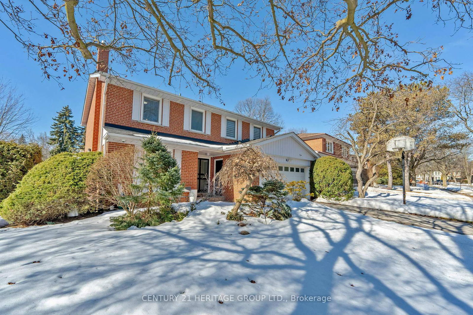 Detached House for sale at 61 Foursome Crescent, Toronto, St. Andrew-Windfields, M2P 1W4 - MLS: C12014112