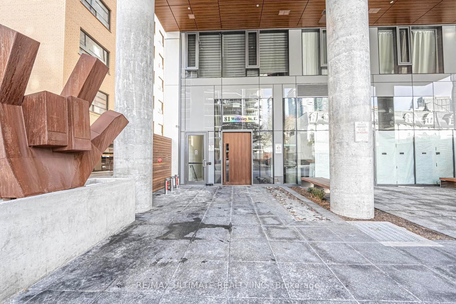 Condo for sale at 907-81 Wellesley Street, Toronto, Church-Yonge Corridor, M4Y 1C5 - MLS: C12014419