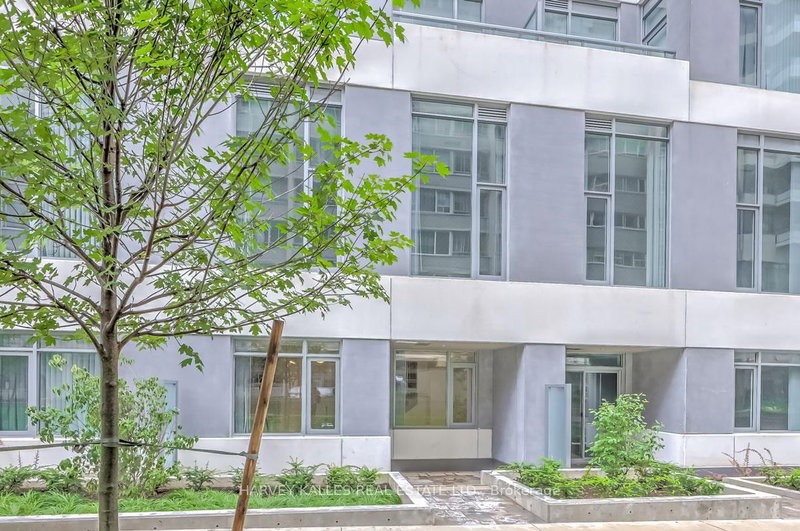 TH117 - 50 Dunfield Ave, Toronto, M4S 0E4 | Image 2