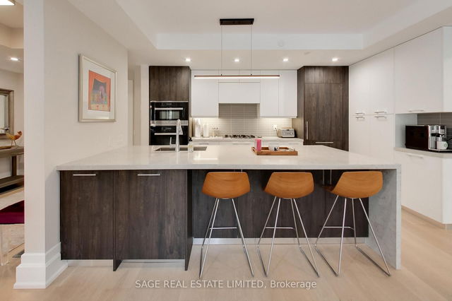 206 - 3 Southvale Drive
