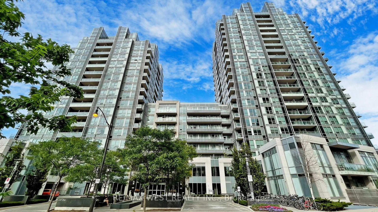 Condo for sale at 1427-120 Harrison Garden Boulevard, Toronto, Willowdale East, M2N 0C2 - MLS: C12014665