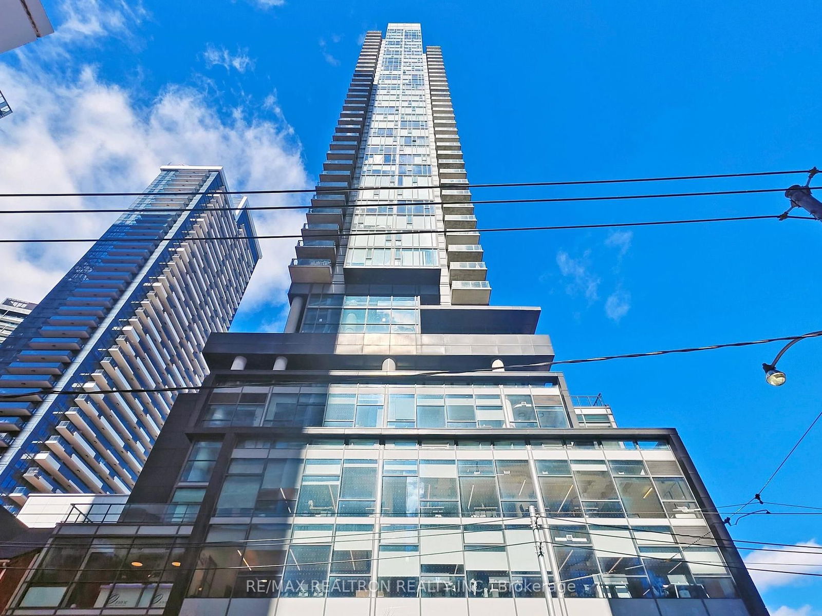 Condo for sale at 3704-290 Adelaide Street, Toronto, Waterfront Communities C1, M5V 1P6 - MLS: C12015225