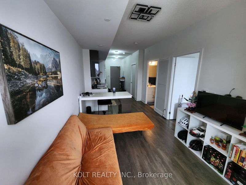home for lease on 217-188 Fairview Mall Drive