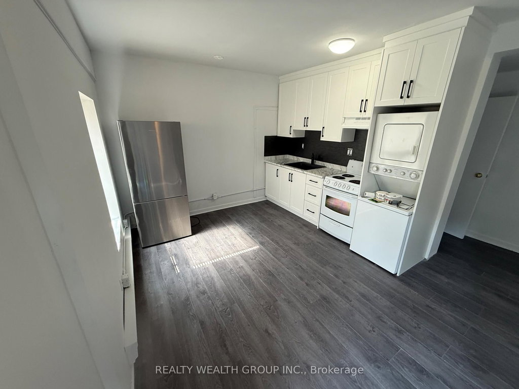 Unit E - 185 Eglinton Avenue W 5